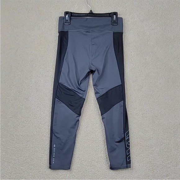 SECOND SKIN Compression Crop Leggings Gravel Size Small - Picture 2 of 8